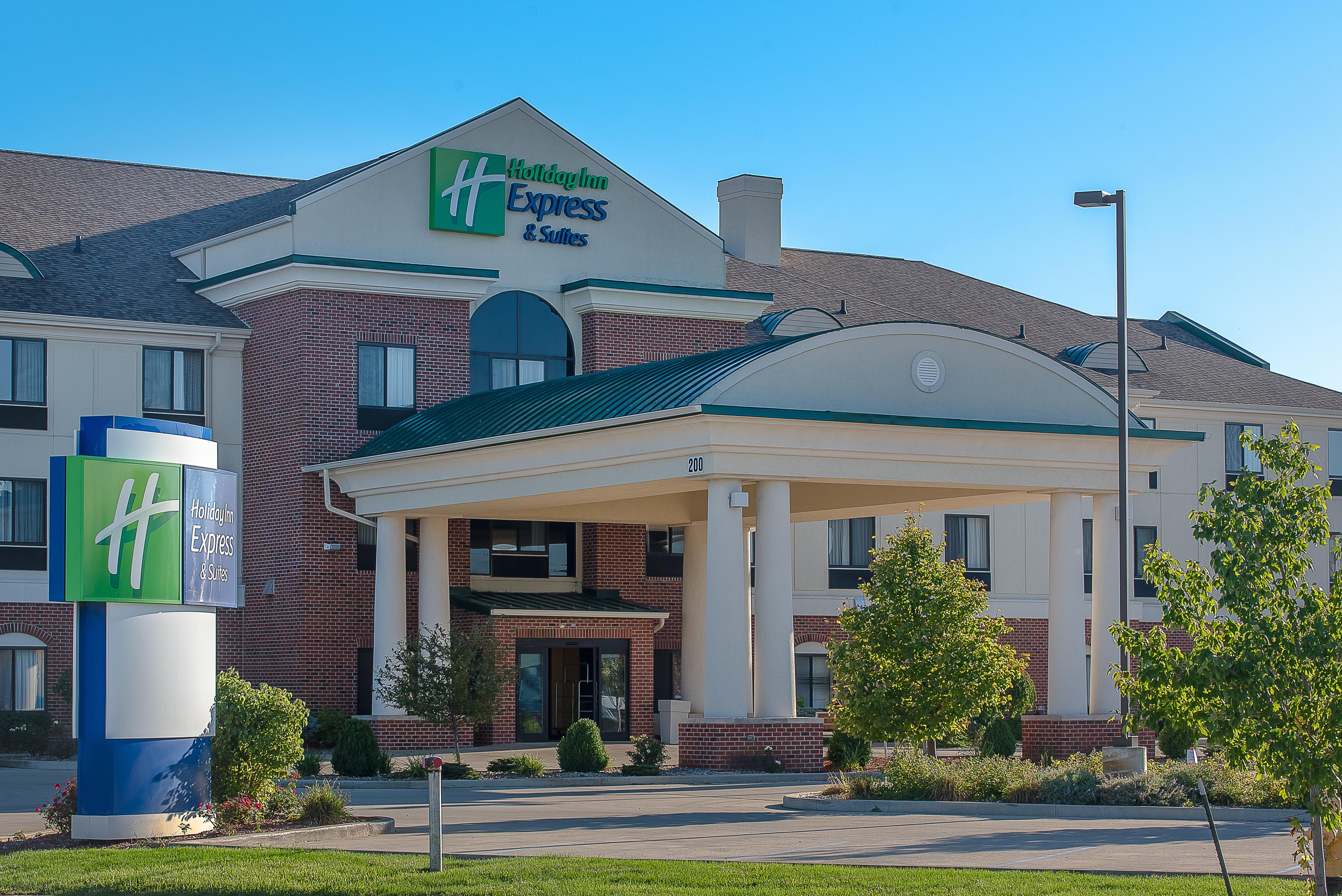 Holiday Inn Express And Suites Lafayette East By Ihg Dış mekan fotoğraf