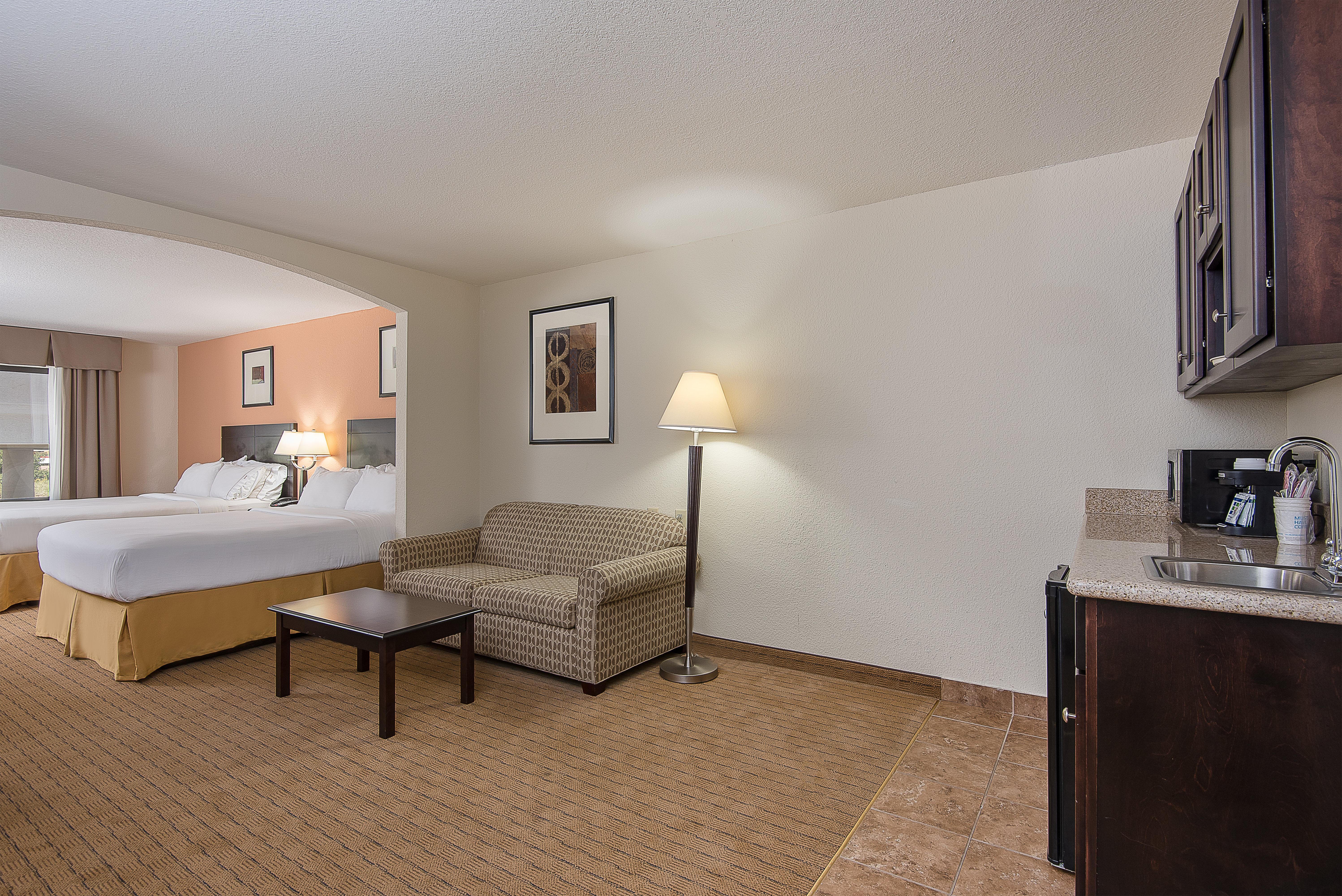 Holiday Inn Express And Suites Lafayette East By Ihg Dış mekan fotoğraf
