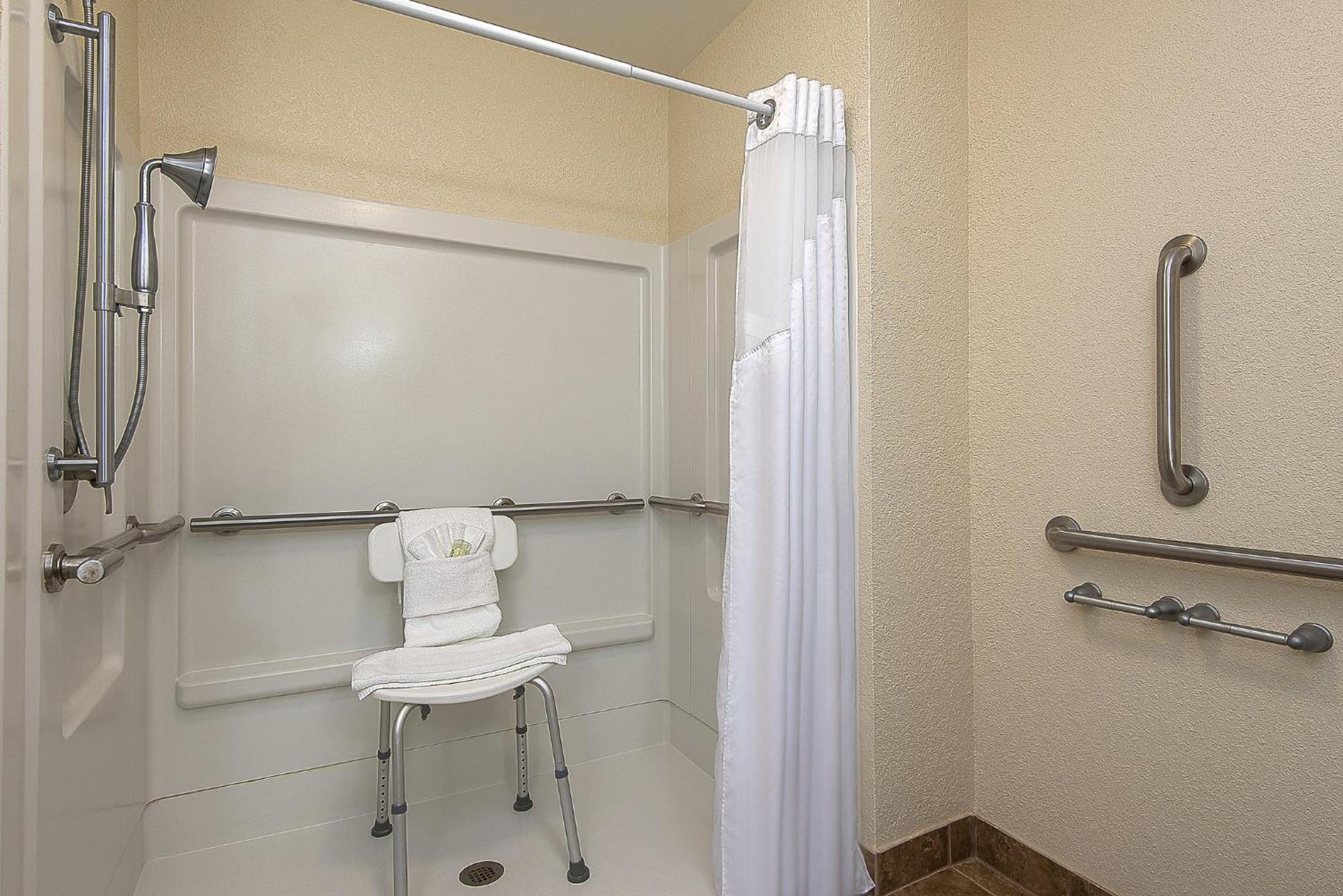 Holiday Inn Express And Suites Lafayette East By Ihg Dış mekan fotoğraf