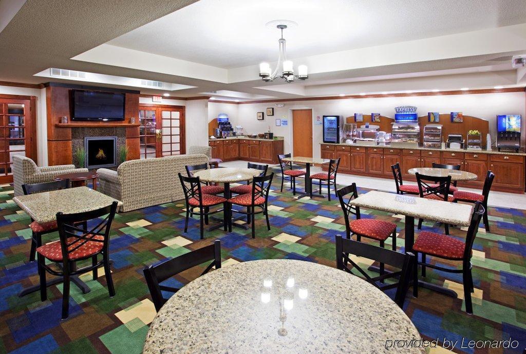 Holiday Inn Express And Suites Lafayette East By Ihg Dış mekan fotoğraf